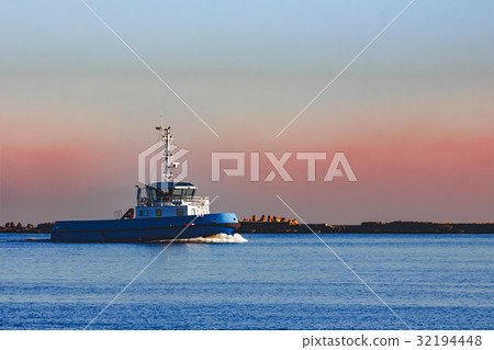 Blue small tug ship 32194448