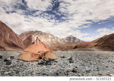 Nubra Valley Nubra Valley 32195315