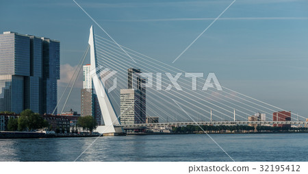 Rotterdam city cityscape skyline  32195412