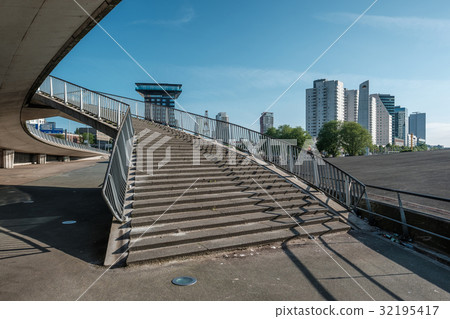 Rotterdam city cityscape skyline Rotterdam city cityscape skyline 32195417