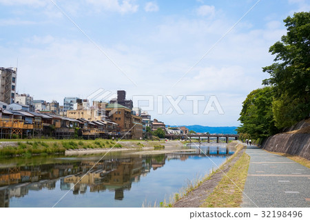 Kyoto Sanjo Ohashi June 32198496