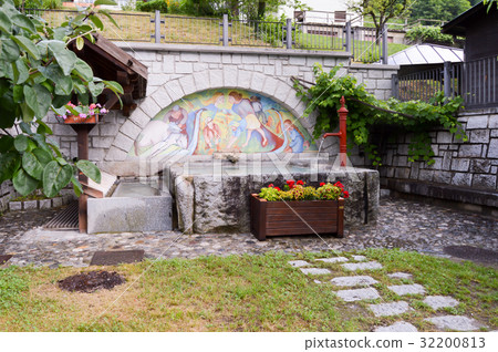 Blue stone fountain 32200813