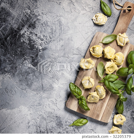 Top view on homemade pasta ravioli 32205379