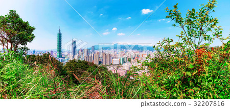Taipei city panorama with nature 32207816