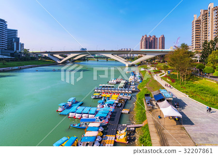 Xindian riverside park 32207861
