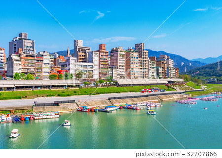 Xindian riverside park 32207866