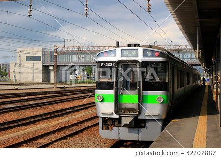 Formation of 721 series train F-3021 · JR Hokkaido 32207887