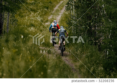 men cyclist on bicycles men cyclist on bicycles 32208156