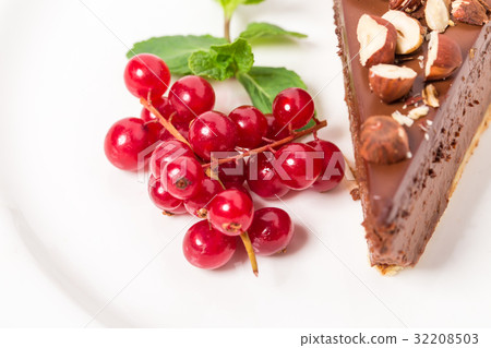 Chocolate cheesecake with hazelnuts. Chocolate cheesecake with hazelnuts. 32208503