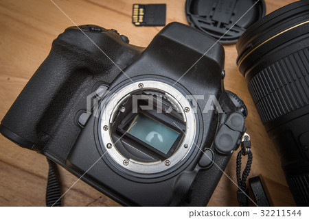 Modern DSLR camera Modern DSLR camera 32211544