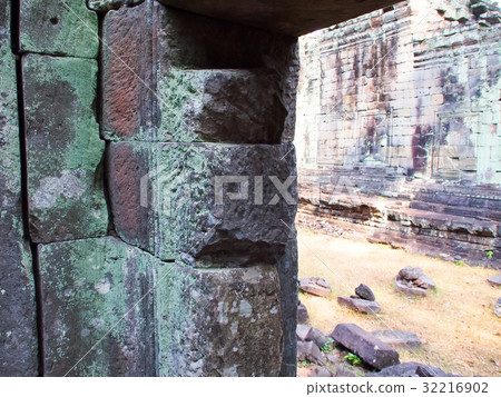 Angkor Wat 32216902