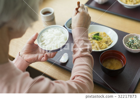 參觀護理 32217873