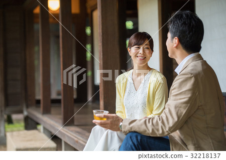 Middle Couple Travel Japanese House Tourist Image Middle Couple Travel Japanese House Tourist Image 32218137
