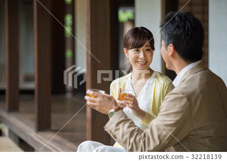 Middle Couple Travel Japanese House Tourist Image 32218139