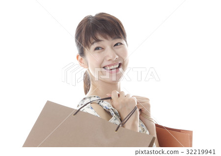Women in shopping image Women in shopping image 32219941
