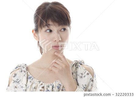 A woman with a natural expression A woman with a natural expression 32220333