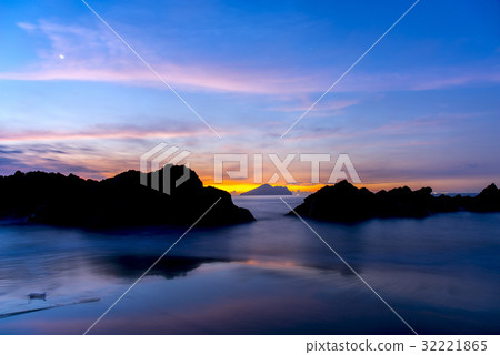 Beautiful Scenery 32221865