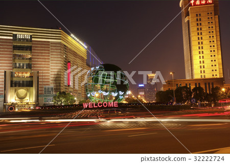 Shanghai Shanghai 32222724