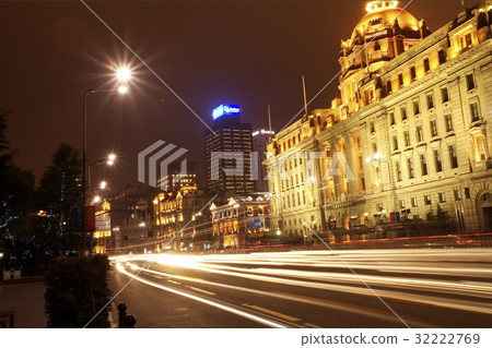 Shanghai 32222769