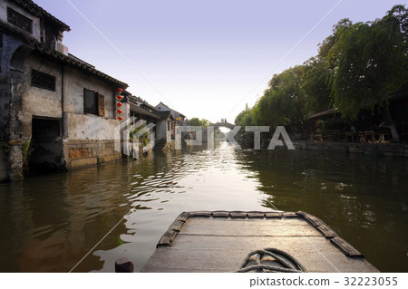 Ancient Town 32223055