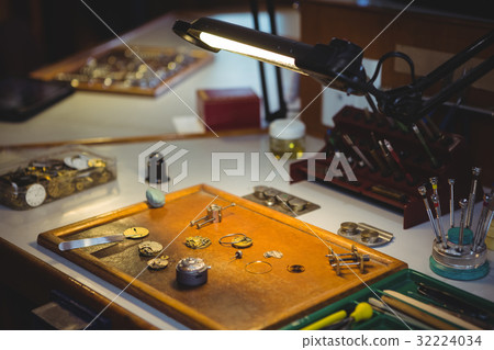 Parts of watch for repair 32224034