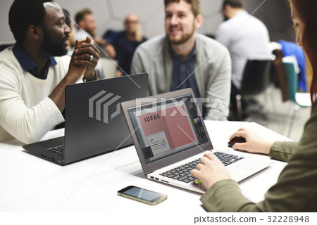 Business people creative talking discussion ideas Business people creative talking discussion ideas 32228948