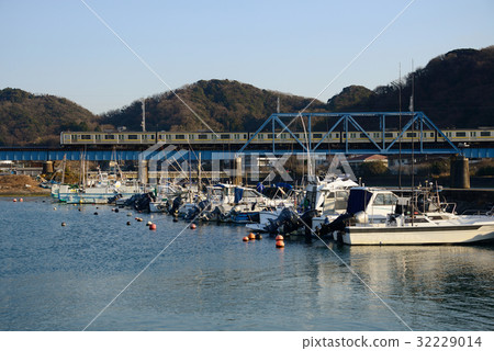 JR Uchiha line and Kozamatsun Minato port Chiba prefecture landscape Futtsu city dockyard 32229014
