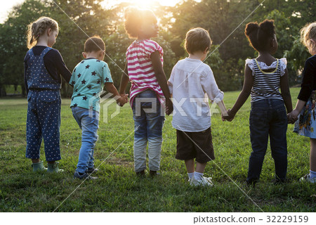 Group of Children are in a Field Trips Group of Children are in a Field Trips 32229159