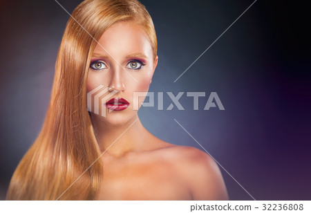 Beautiful face Beautiful face 32236808