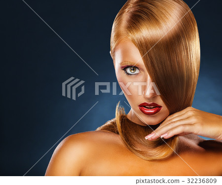 Beautiful face Beautiful face 32236809