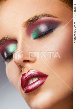 Fashion make-up Fashion make-up 32236811