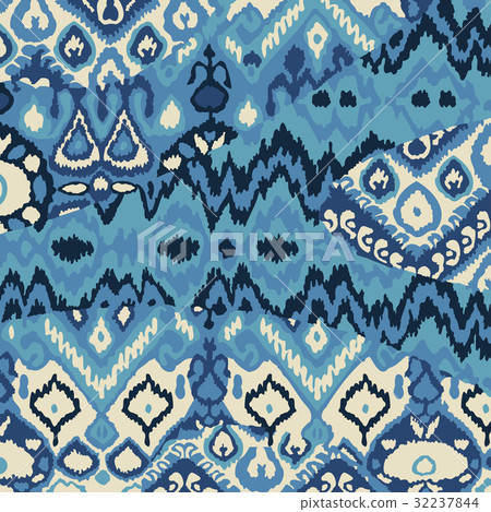 Ethnic bohemian arabesque pattern. Zigzag  32237844