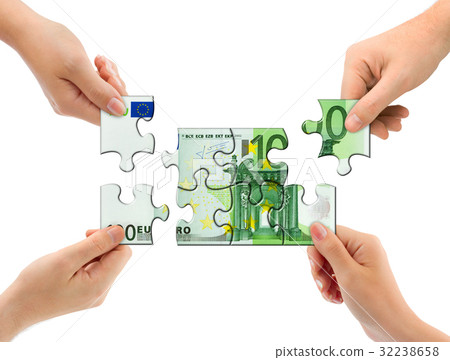 Hands and money puzzle 32238658