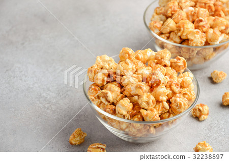 Homemade Caramel Popcorn Homemade Caramel Popcorn 32238897