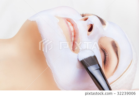 Skin care Skin care 32239006