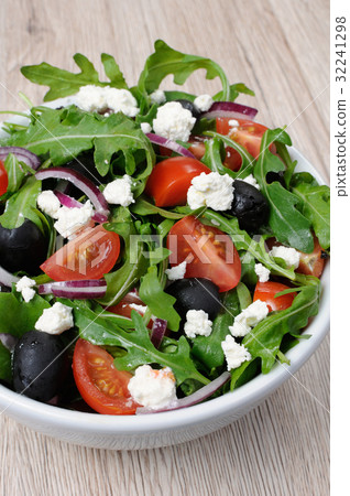 Greek salad with arugula 32241298