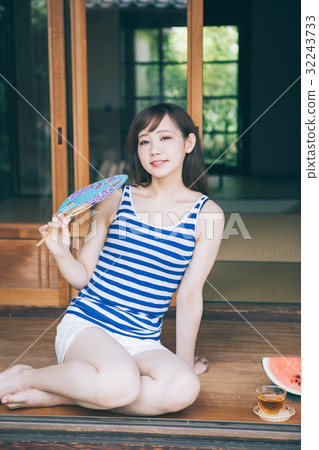 愛撫粉絲的女人 32243733