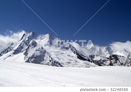 Ski resort. 32248588