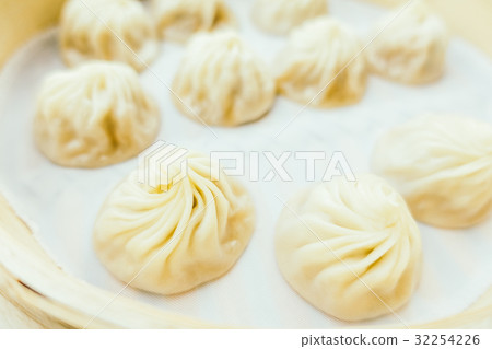 Dim sum dumpling 32254226