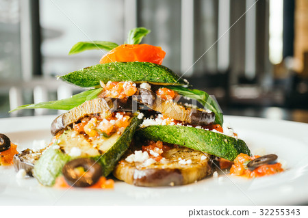 Eggplant zucchini Eggplant zucchini 32255343