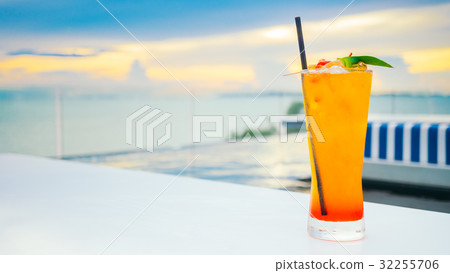Ice drinking cocktails glass 32255706