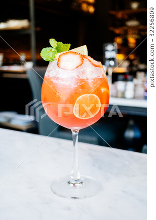 Strawberry passion fruit cocktails drinking glass Strawberry passion fruit cocktails drinking glass 32256809