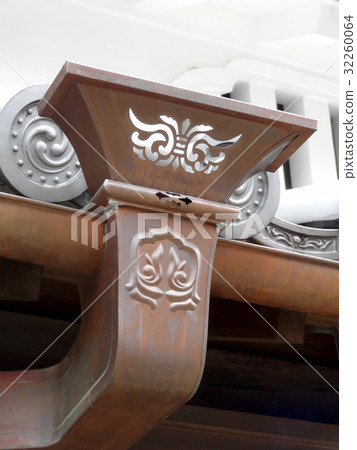 日式房屋的銅雨 32260064