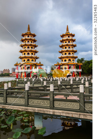 台灣高雄左營蓮池潭Asia Taiwan Kaohsiung Lake 32265463