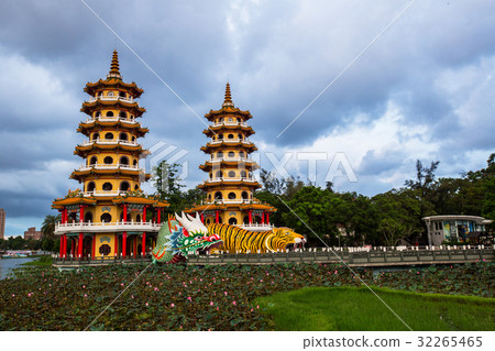 台灣高雄左營蓮池潭Asia Taiwan Kaohsiung Lake 32265465