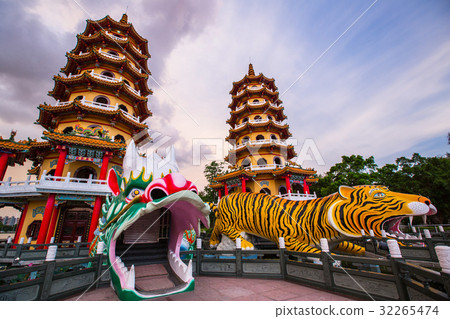 台灣高雄左營蓮池潭Asia Taiwan Kaohsiung Lake 32265474