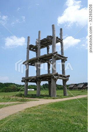 Sannai Maruyama ruins (restored large dugout pillar building) Sannai Maruyama ruins (restored large dugout pillar building) 32268208
