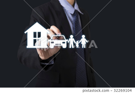 home car family. concept assurance health-care home car family. concept assurance health-care 32269104