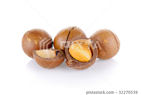 macadamia nuts on white background macadamia nuts on white background 32270539