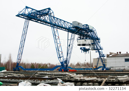 Gantry crane Gantry crane 32271134